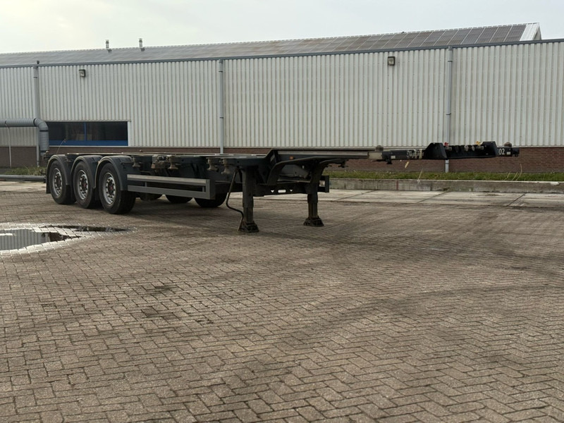 Kögel PORT 40 SIMPLEX 20 CONTAINER CHASSIS, NL TRAILER, 2020 - Контейнеровоз/ Змінний кузов напівпричіп: фото 1 Kögel PORT 40 SIMPLEX 20 CONTAINER CHASSIS, NL TRAILER, 2020 - Контейнеровоз/ Змінний кузов напівпричіп: фото 1