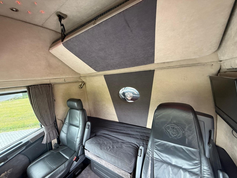 Тягач Scania R 560 SHOW TRUCK, RETARDER, LEATHER, I-PARK, TOP.: фото 18