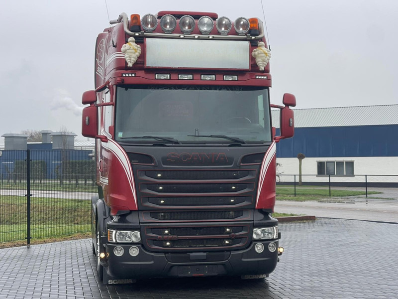Scania R580 V8 SILVER GRIFFIN 66/100, LIMITED EDITION, FULL AIR, RETARDER. - Тягач: фото 2 Scania R580 V8 SILVER GRIFFIN 66/100, LIMITED EDITION, FULL AIR, RETARDER. - Тягач: фото 2
