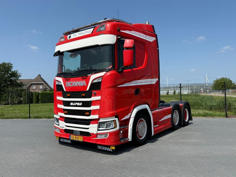 Scania S500 VOLLUCHT, GESTUURD, SHOWTRUCK, LEER. - Тягач: фото 5 Scania S500 VOLLUCHT, GESTUURD, SHOWTRUCK, LEER. - Тягач: фото 5