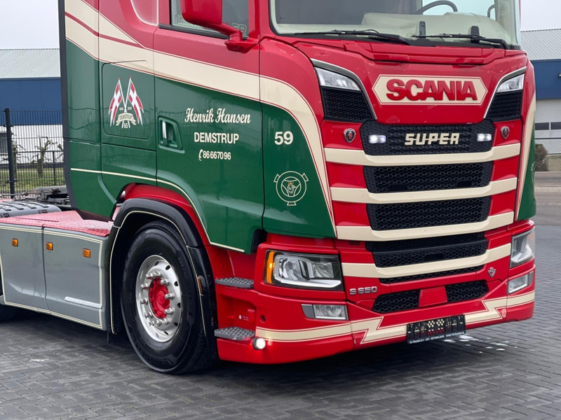 Scania S650 V8 NGS SHOW TRUCK, FULL AIR, RETARDER, PTO/HYDRAULIC! - Тягач: фото 4 Scania S650 V8 NGS SHOW TRUCK, FULL AIR, RETARDER, PTO/HYDRAULIC! - Тягач: фото 4
