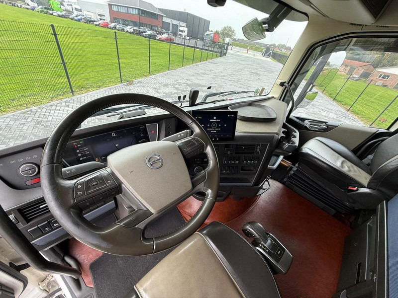 Тягач Volvo FH 13.460XL Turbocompound, leer, vollucht, 2 tanks, dubbel glas, vol spoiler.: фото 17 Тягач Volvo FH 13.460XL Turbocompound, leer, vollucht, 2 tanks, dubbel glas, vol spoiler.: фото 17