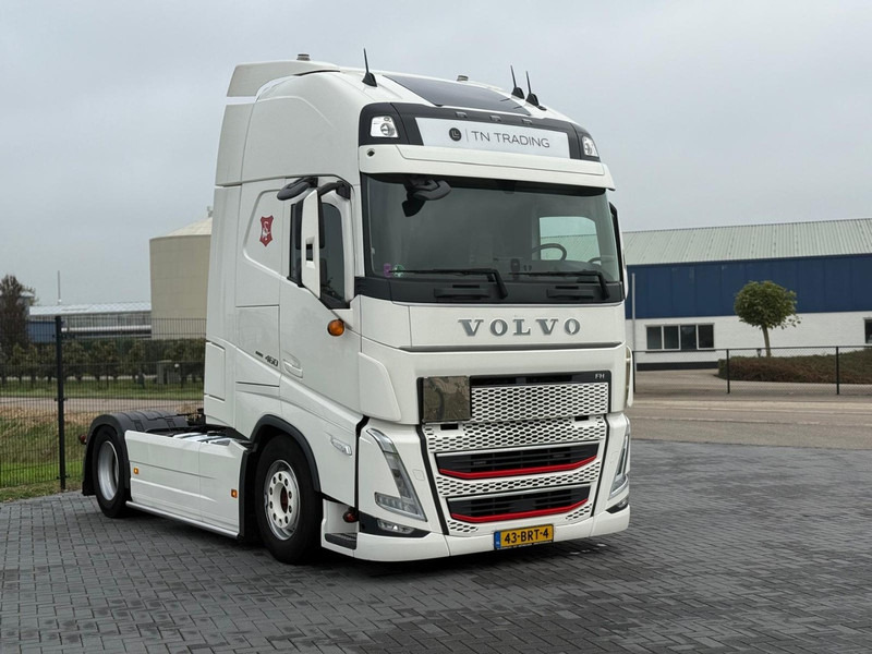Volvo FH 13.460XL Turbocompound, leer, vollucht, 2 tanks, dubbel glas, vol spoiler. - Тягач: фото 1 Volvo FH 13.460XL Turbocompound, leer, vollucht, 2 tanks, dubbel glas, vol spoiler. - Тягач: фото 1