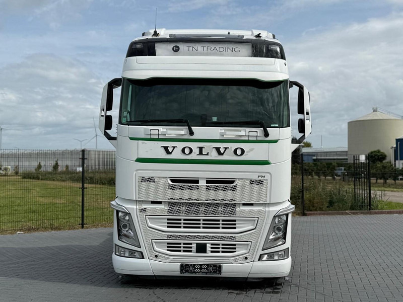 Volvo FH 13.500 VOLLUCHT, RETARDER, LEER, 2 TANKS, TOP AUTO. - Тягач: фото 3 Volvo FH 13.500 VOLLUCHT, RETARDER, LEER, 2 TANKS, TOP AUTO. - Тягач: фото 3
