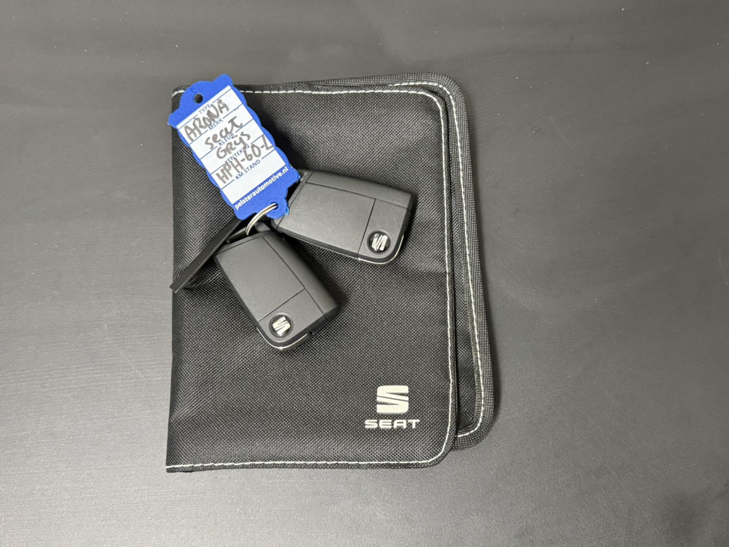 SEAT Arona-1.0 TSI FR Business Adaptive cruise Climate control Full LED Apple Carplay / Android Auto Link Parkeersensor achter - Позашляховик: фото 3 SEAT Arona-1.0 TSI FR Business Adaptive cruise Climate control Full LED Apple Carplay / Android Auto Link Parkeersensor achter - Позашляховик: фото 3