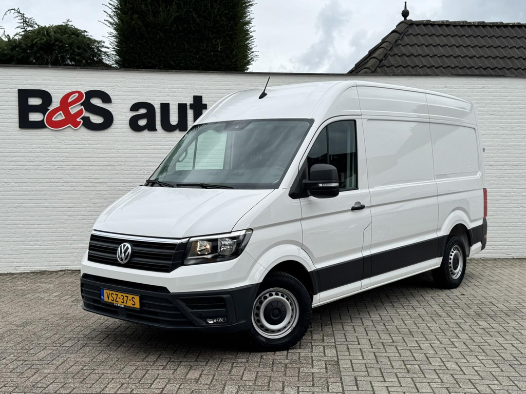 Volkswagen Crafter-30 2.0 TDI L3H3 Highline Carplay DAB Cruise Verwarmde voorruit Trekhaak Lat om Lat - Суцільнометалевий фургон: фото 1 Volkswagen Crafter-30 2.0 TDI L3H3 Highline Carplay DAB Cruise Verwarmde voorruit Trekhaak Lat om Lat - Суцільнометалевий фургон: фото 1