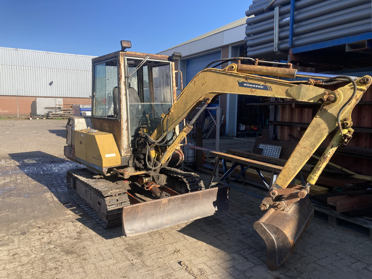 KOMATSU PC30-5 - Міні-екскаватор: фото 1 KOMATSU PC30-5 - Міні-екскаватор: фото 1