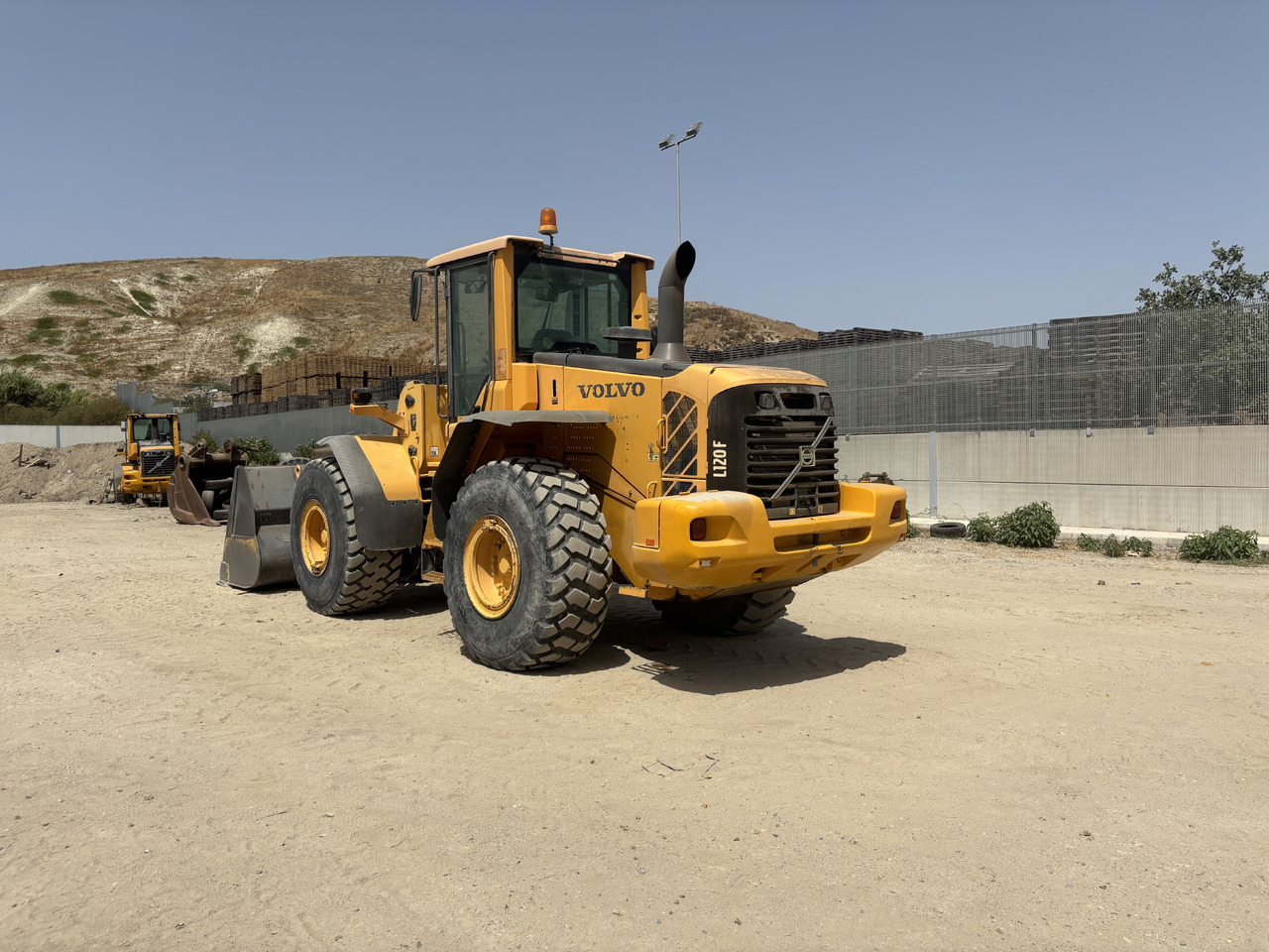 VOLVO L120F - Будівельна техніка: фото 3 VOLVO L120F - Будівельна техніка: фото 3