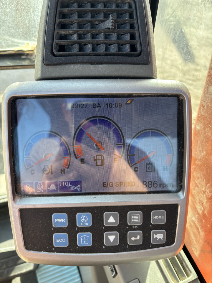 Гусеничний екскаватор DOOSAN DX140-3: фото 13