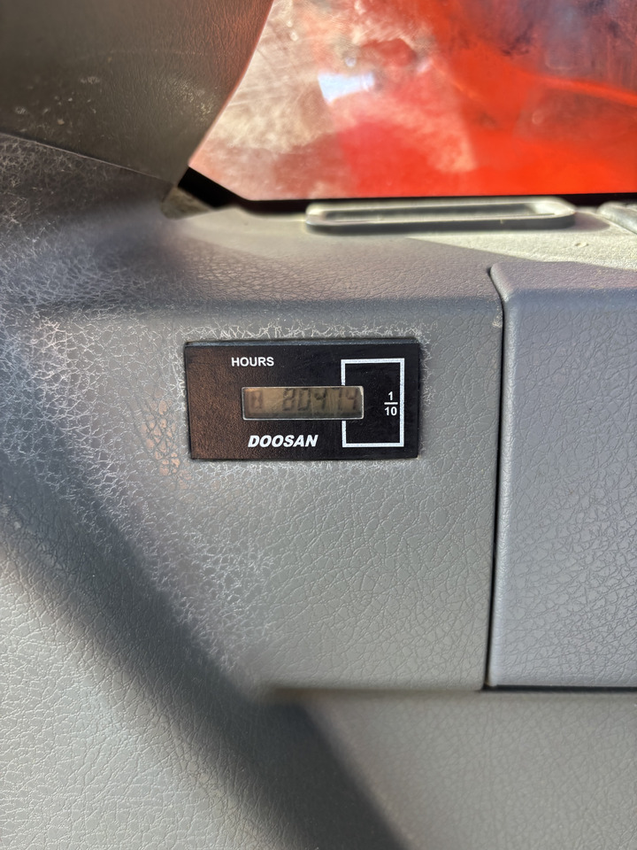 Гусеничний екскаватор DOOSAN DX140-3: фото 14