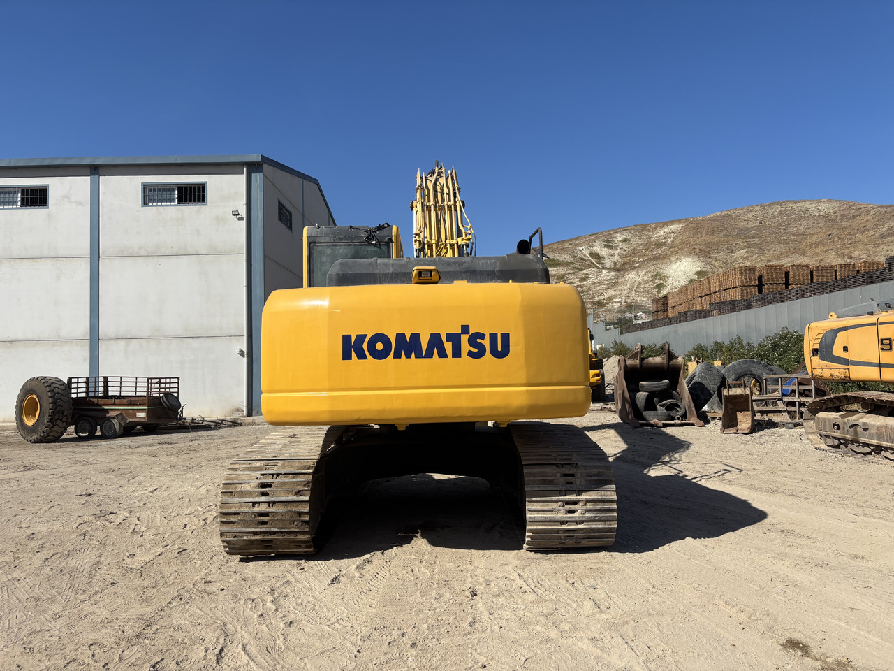 KOMATSU PC210-8 - Гусеничний екскаватор: фото 4 KOMATSU PC210-8 - Гусеничний екскаватор: фото 4