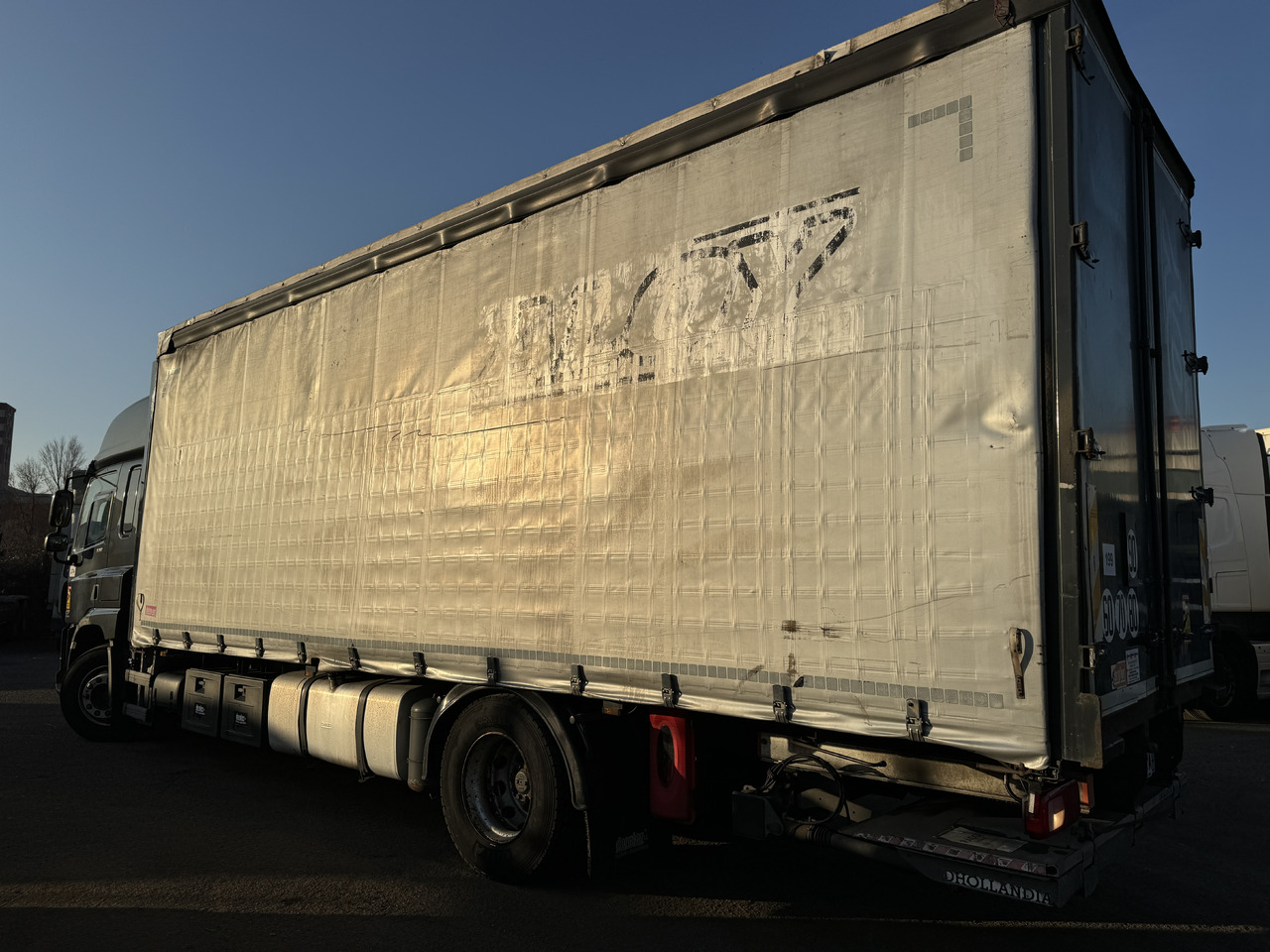 DAF Cf 330 - Тентована вантажівка: фото 4 DAF Cf 330 - Тентована вантажівка: фото 4