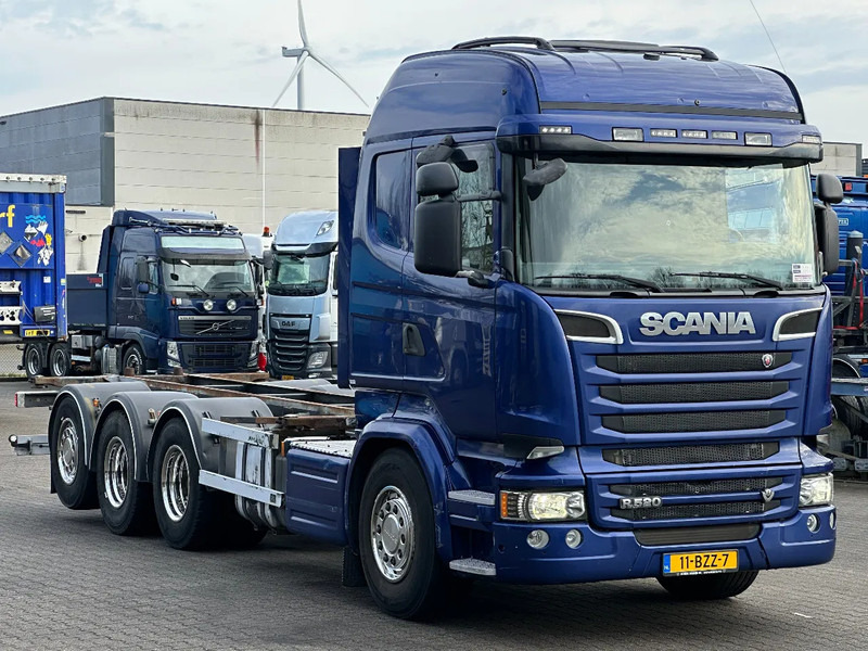 Scania R520 V8 8x4*4 Bdf / Retarder / 2 Tank / Full Air / Euro 6 - Контейнеровоз/ Змінний кузов вантажівка: фото 2 Scania R520 V8 8x4*4 Bdf / Retarder / 2 Tank / Full Air / Euro 6 - Контейнеровоз/ Змінний кузов вантажівка: фото 2