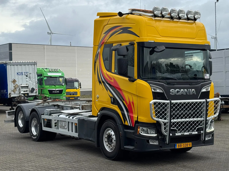 Scania R650 V8 6x2 WB 4.95mtr Retarder Full Air - Вантажівка шасі: фото 2 Scania R650 V8 6x2 WB 4.95mtr Retarder Full Air - Вантажівка шасі: фото 2