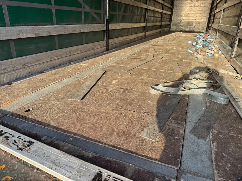 Schmitz Cargobull Schuifzeil -Dak / Coil 9mtr / Rotos DISC / Apk! - Тентований напівпричіп: фото 5 Schmitz Cargobull Schuifzeil -Dak / Coil 9mtr / Rotos DISC / Apk! - Тентований напівпричіп: фото 5