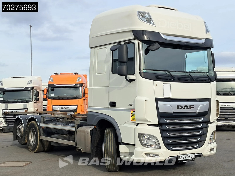 DAF XF 450 6X2 FAN SSC Retarder Lift-Lenkachse ACC Euro 6 - Контейнеровоз/ Змінний кузов вантажівка: фото 3 DAF XF 450 6X2 FAN SSC Retarder Lift-Lenkachse ACC Euro 6 - Контейнеровоз/ Змінний кузов вантажівка: фото 3