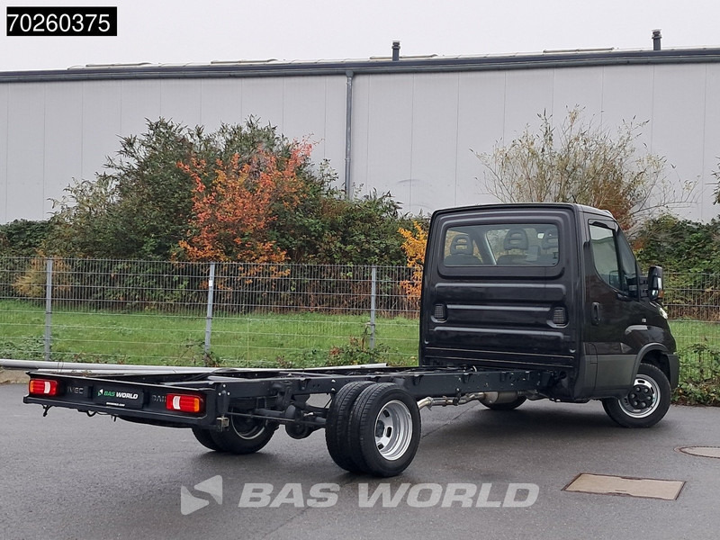 Iveco Daily 35C21 Neu! 3.0L 2025-Modell Automatik 210PS Radstand 410 Fahrgestell Doppelbereifung LED ACC Klima Euro6 Chassis A/C - Комерційний автомобіль: фото 5 Iveco Daily 35C21 Neu! 3.0L 2025-Modell Automatik 210PS Radstand 410 Fahrgestell Doppelbereifung LED ACC Klima Euro6 Chassis A/C - Комерційний автомобіль: фото 5