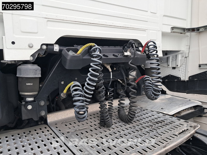 DAF XG 480 4X2 Retarder 2xTanks ACC LED Euro 6 - Тягач: фото 5 DAF XG 480 4X2 Retarder 2xTanks ACC LED Euro 6 - Тягач: фото 5