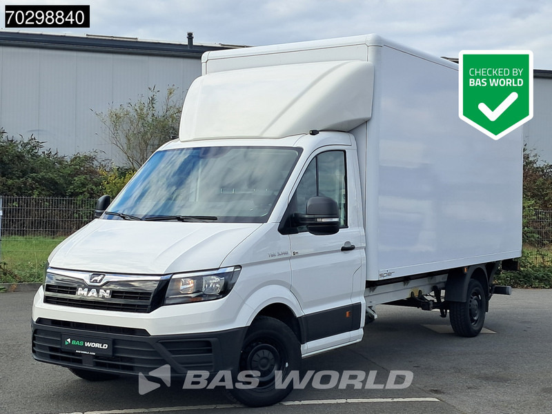 Volkswagen Crafter 140pk Ladebordwand Automatik 140PS Koffer Kamera Tempomat Klima Euro6 20m3 A/C Cruise control - Фургон з закритим кузовом: фото 1 Volkswagen Crafter 140pk Ladebordwand Automatik 140PS Koffer Kamera Tempomat Klima Euro6 20m3 A/C Cruise control - Фургон з закритим кузовом: фото 1