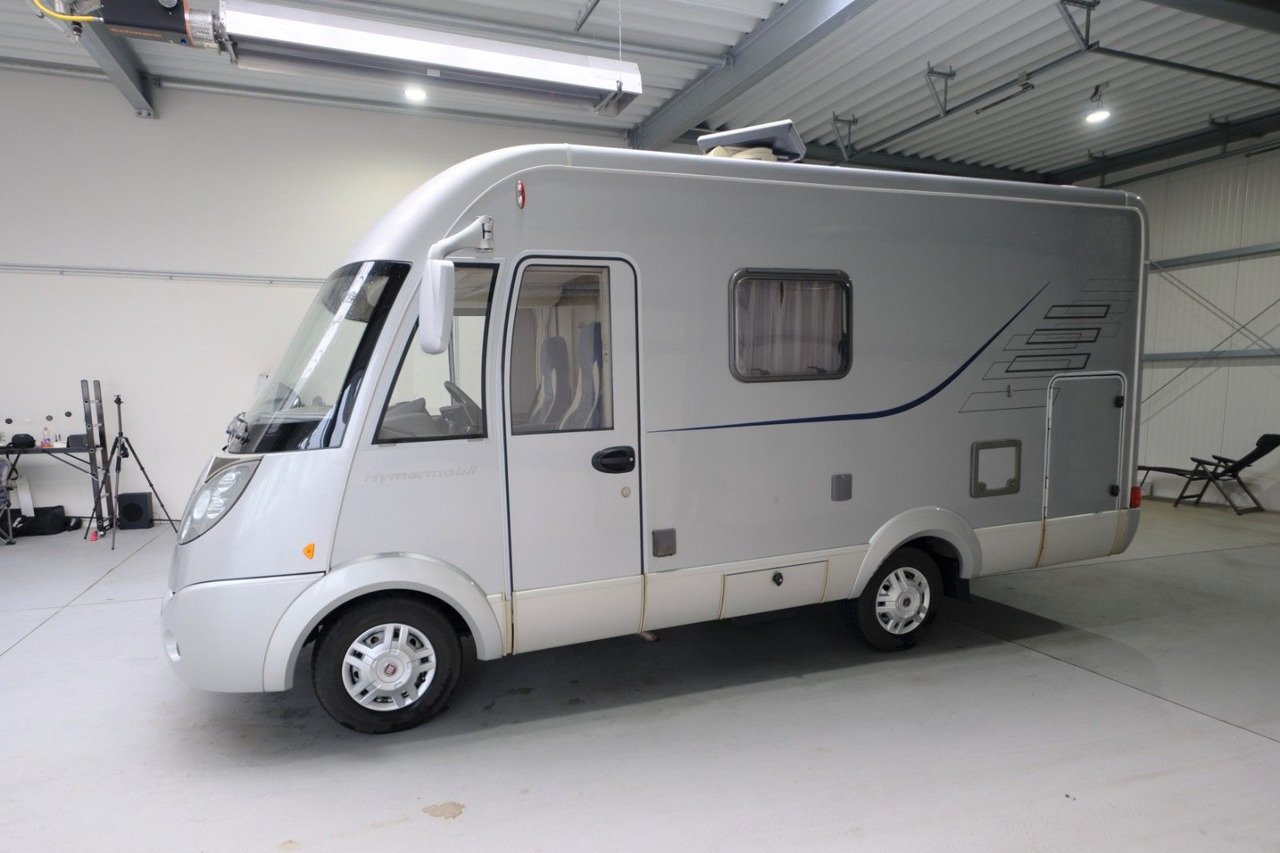 HYMER / ERIBA / HYMERCAR B 504 CL / Hubbett / Festbett / Garage - Інтегрований автобудинок: фото 3 HYMER / ERIBA / HYMERCAR B 504 CL / Hubbett / Festbett / Garage - Інтегрований автобудинок: фото 3