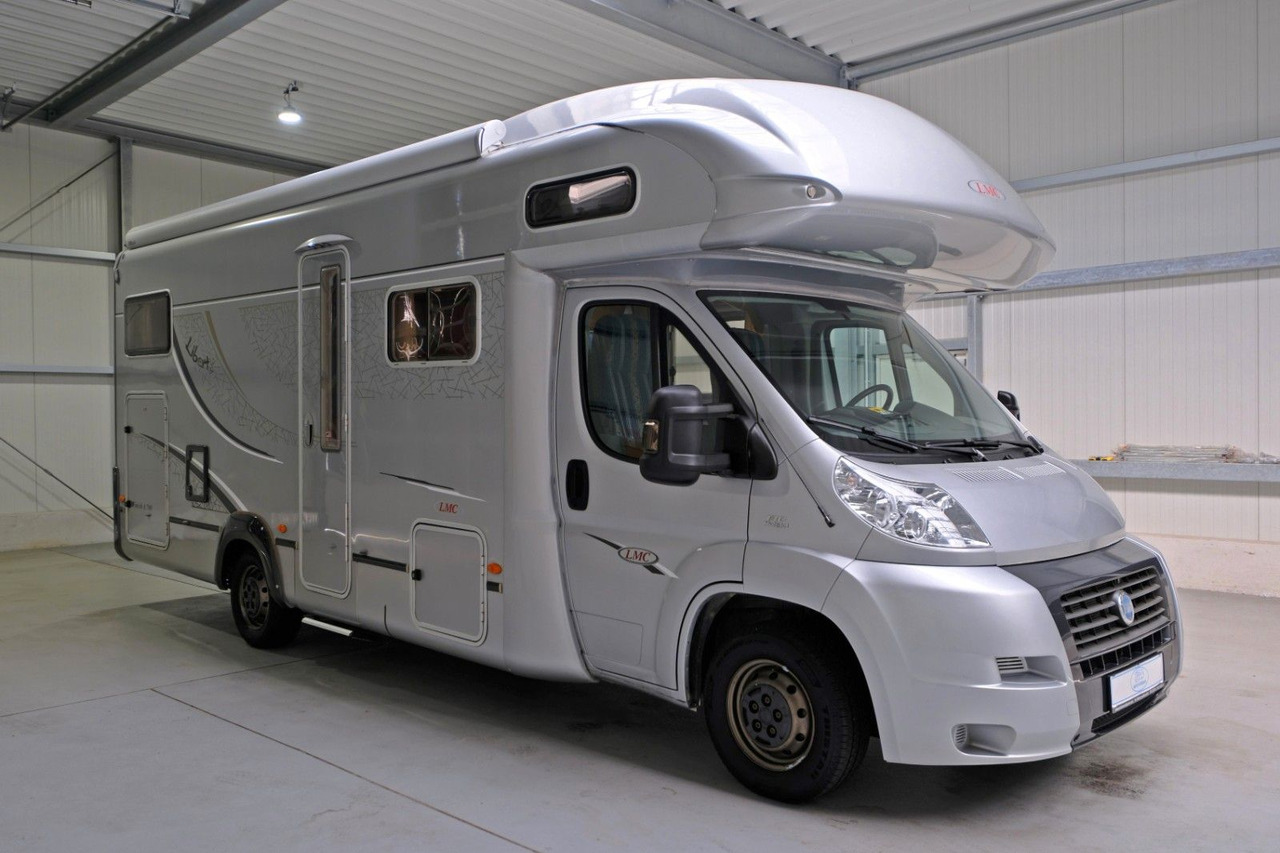 LMC Liberty A 700 G/ Festbett/Garage/6 Schlafplätze - Альковний автобудинок: фото 1 LMC Liberty A 700 G/ Festbett/Garage/6 Schlafplätze - Альковний автобудинок: фото 1
