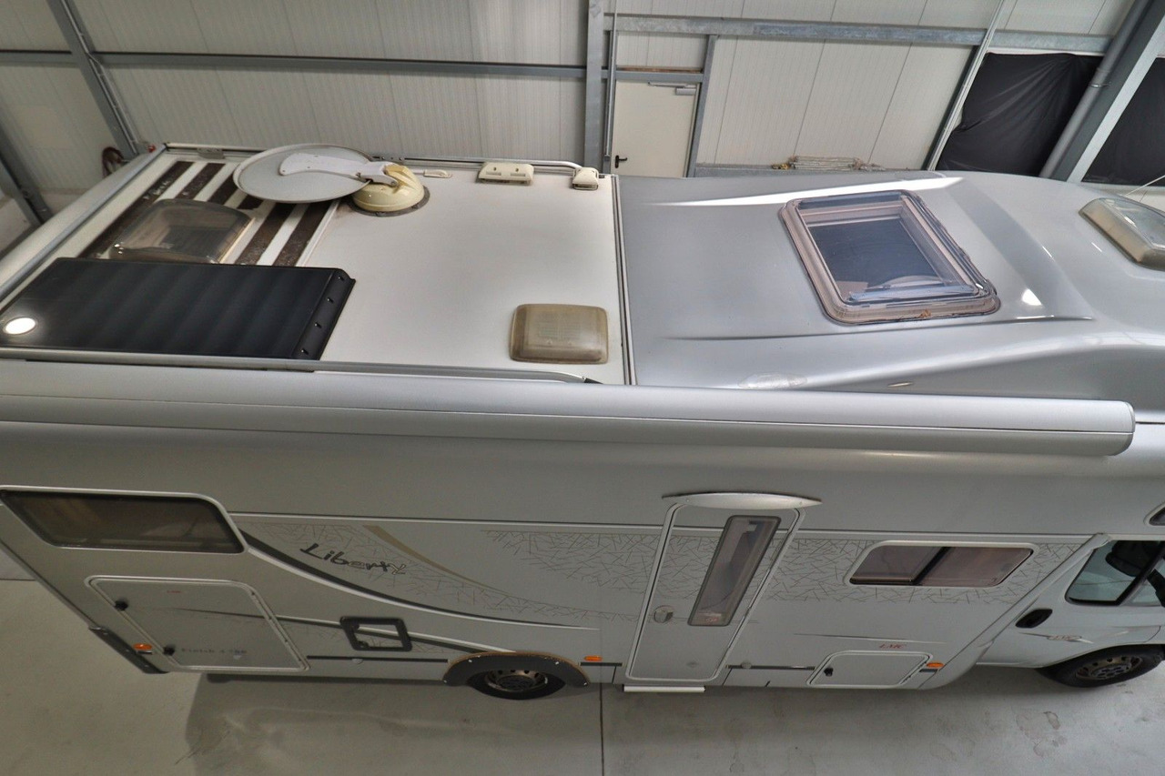 LMC Liberty A 700 G/ Festbett/Garage/6 Schlafplätze - Альковний автобудинок: фото 4 LMC Liberty A 700 G/ Festbett/Garage/6 Schlafplätze - Альковний автобудинок: фото 4