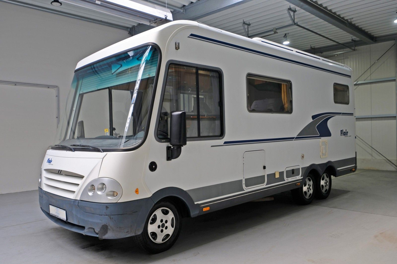 Niesmann + Bischoff Flair I 6700TA/Festbett+Hubbett/Klima/Garage - Інтегрований автобудинок: фото 2 Niesmann + Bischoff Flair I 6700TA/Festbett+Hubbett/Klima/Garage - Інтегрований автобудинок: фото 2