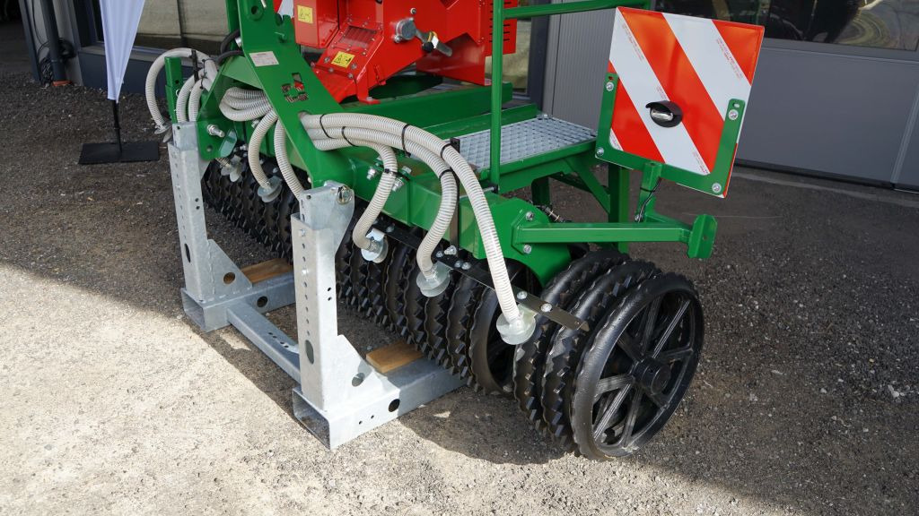 Düvelsdorf TERRA.ROLLER eco 3 m (20606) - Пружинна борона: фото 4 Düvelsdorf TERRA.ROLLER eco 3 m (20606) - Пружинна борона: фото 4