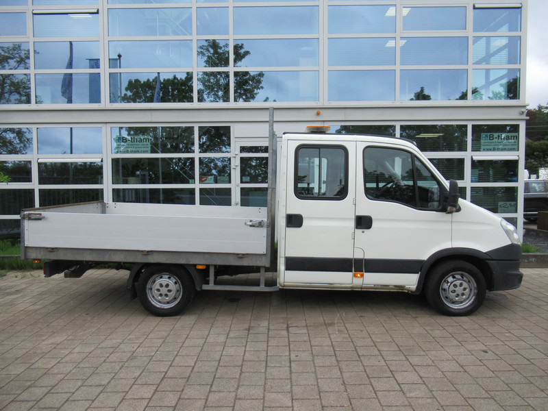 Iveco Daily 29L13 2.3HPi 93KW 345 DOKA Dubbelcabine - Легка бортова вантажівка, Вантажопасажирський фургон: фото 2 Iveco Daily 29L13 2.3HPi 93KW 345 DOKA Dubbelcabine - Легка бортова вантажівка, Вантажопасажирський фургон: фото 2