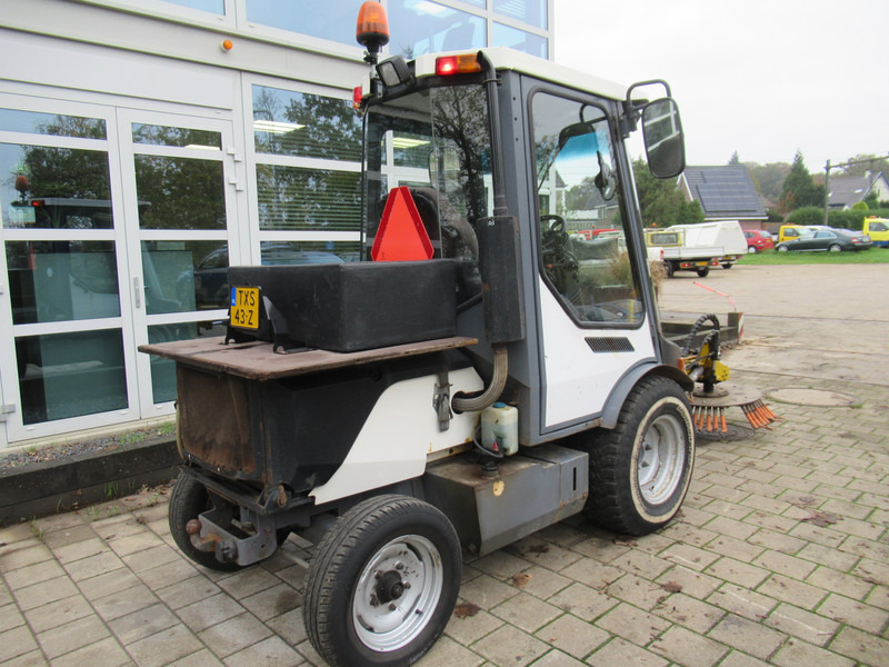 LM TRAC 286 Werktuigdrager ( zonder Borstel arm ) - Підмітально-прибиральна машина: фото 2 LM TRAC 286 Werktuigdrager ( zonder Borstel arm ) - Підмітально-прибиральна машина: фото 2