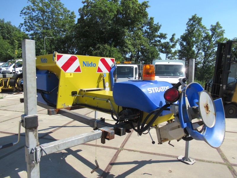 NIDO Stratos B06L-24 VCLN-350 Hydro zoutstrooier 0,6m3 + 350L - Обладнання для клінінгу: фото 5 NIDO Stratos B06L-24 VCLN-350 Hydro zoutstrooier 0,6m3 + 350L - Обладнання для клінінгу: фото 5