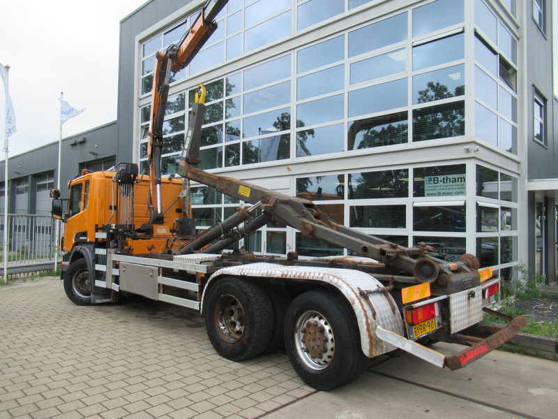 Scania P 320 B 6x2*4 + HMF 835 + HYVA Haakarm - Гаковий мультиліфт вантажівка, Вантажівка з маніпулятором: фото 4 Scania P 320 B 6x2*4 + HMF 835 + HYVA Haakarm - Гаковий мультиліфт вантажівка, Вантажівка з маніпулятором: фото 4