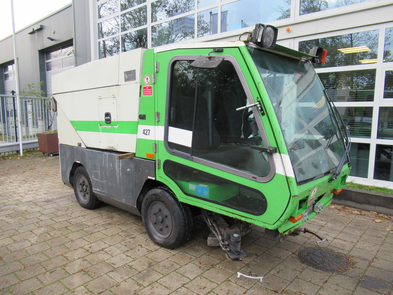 TENNANT HMF 214 Veegmachine, DEFECT / FOR PARTS - Підмітально-прибиральна машина: фото 2 TENNANT HMF 214 Veegmachine, DEFECT / FOR PARTS - Підмітально-прибиральна машина: фото 2