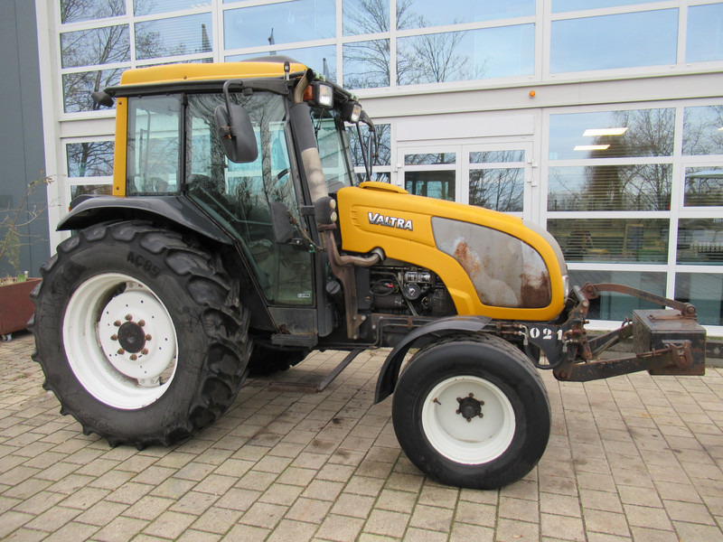 Valtra A75 4x2 + Fronthef VALMET - Трактор: фото 4 Valtra A75 4x2 + Fronthef VALMET - Трактор: фото 4