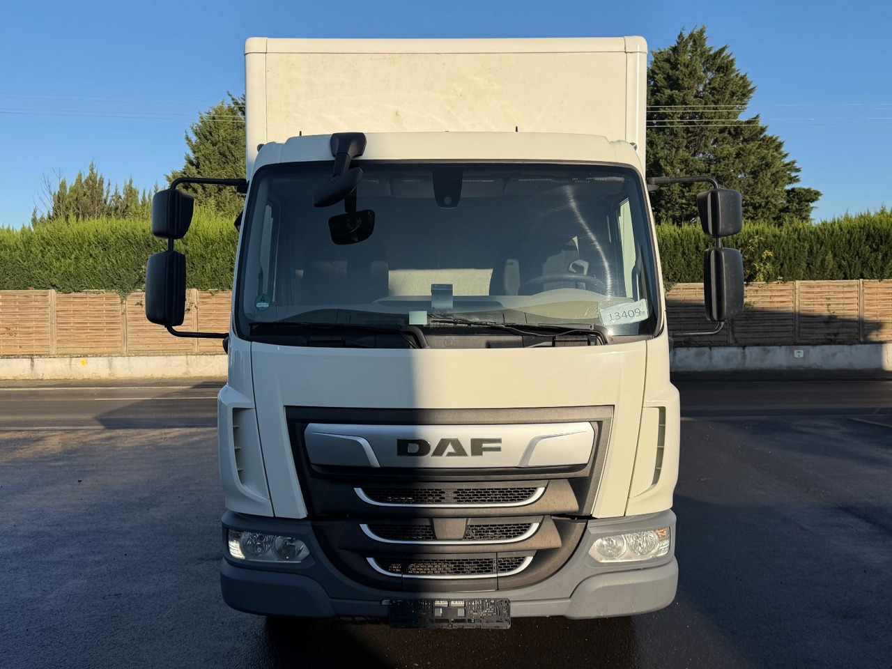 DAF LF 12.230 FA Koffer, Lbw, Ahk., 7.3m, E6, TOP - Вантажівка з закритим кузовом: фото 2 DAF LF 12.230 FA Koffer, Lbw, Ahk., 7.3m, E6, TOP - Вантажівка з закритим кузовом: фото 2