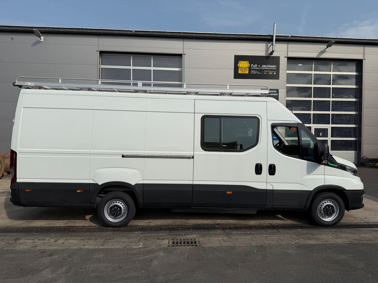Iveco Daily 35S14 Maxi/CNG/2.700km!/TOP - Суцільнометалевий фургон: фото 4 Iveco Daily 35S14 Maxi/CNG/2.700km!/TOP - Суцільнометалевий фургон: фото 4
