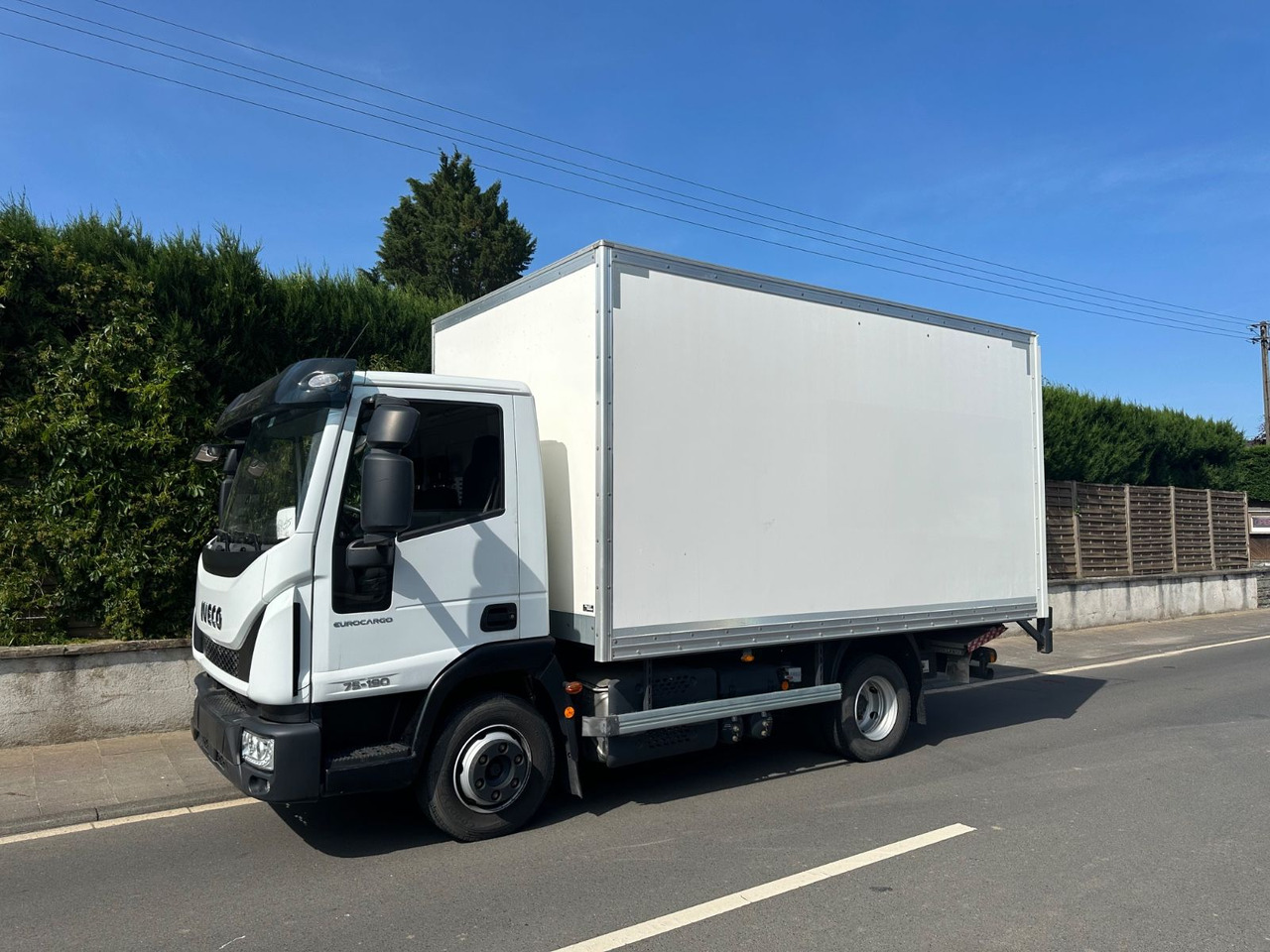 Iveco Eurocargo 75E19/Tüv neu/Koffer/LBW 1000kg/ - Фургон з закритим кузовом: фото 1 Iveco Eurocargo 75E19/Tüv neu/Koffer/LBW 1000kg/ - Фургон з закритим кузовом: фото 1