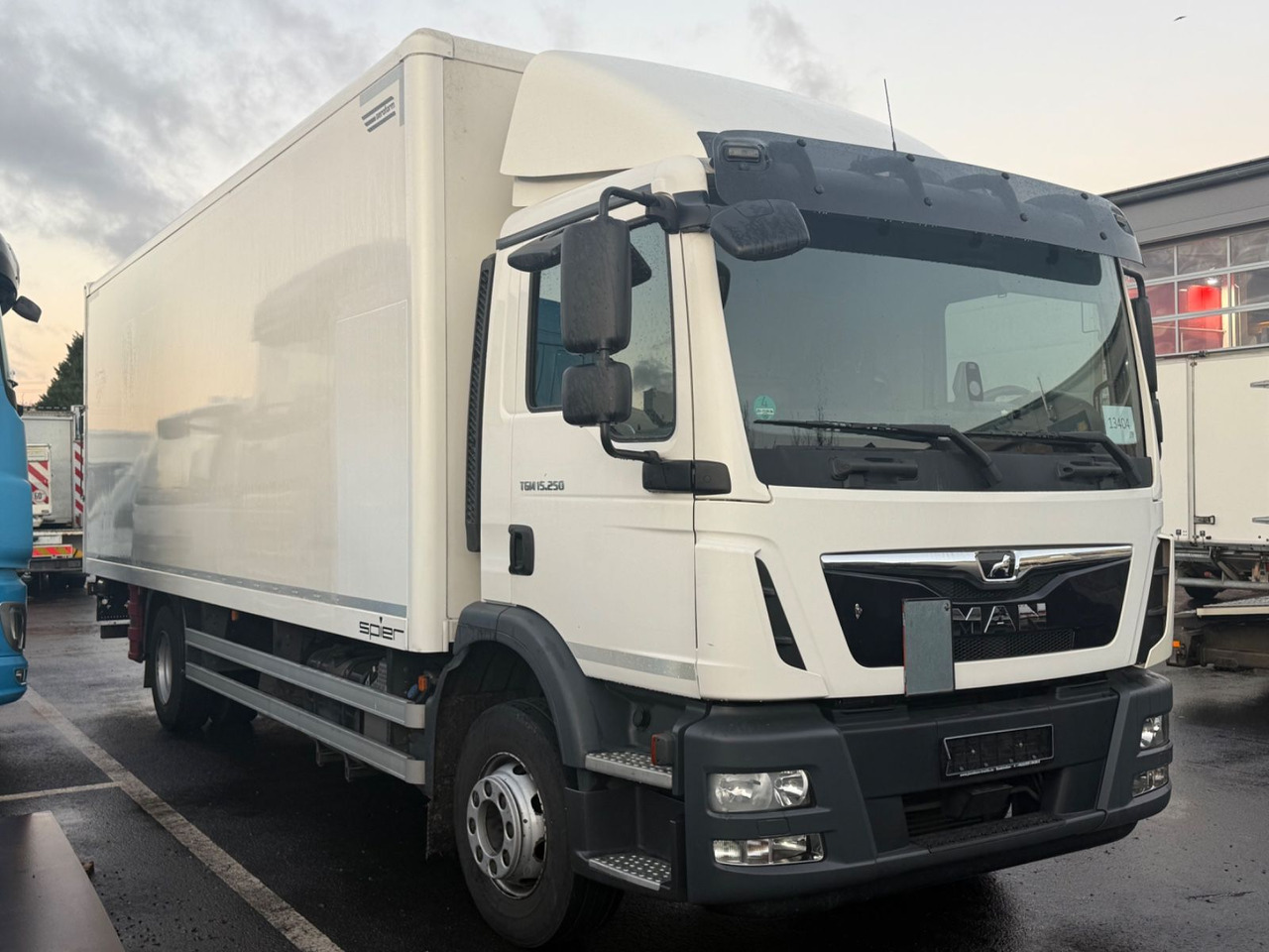 MAN TGM 15.250 Autom., Klima, Palfinger MBB, TOP - Вантажівка з закритим кузовом: фото 3 MAN TGM 15.250 Autom., Klima, Palfinger MBB, TOP - Вантажівка з закритим кузовом: фото 3