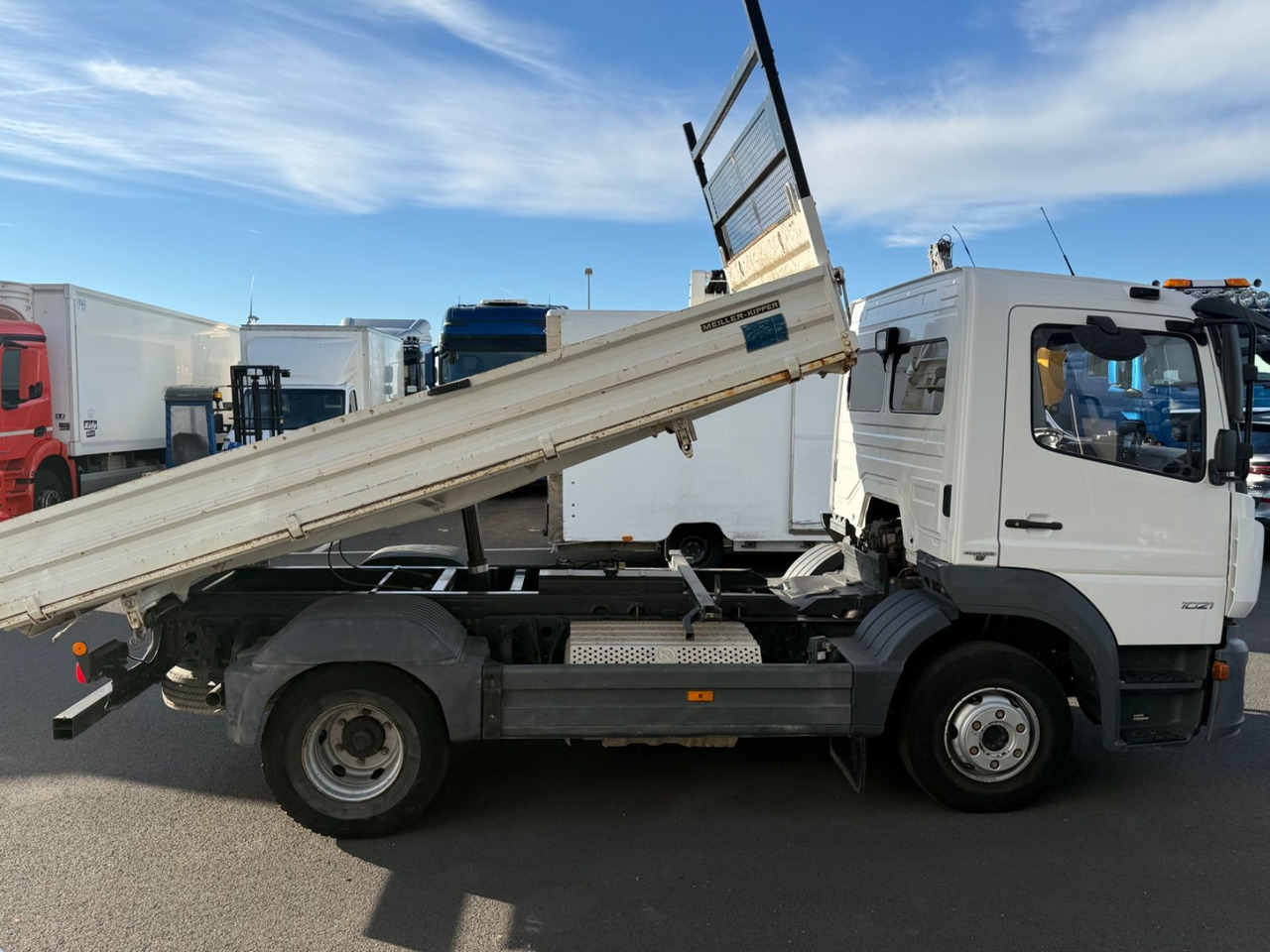 Mercedes-Benz Atego 3 4x2 1021 Meiller, Ahk, Klima, Tüv neu - Самоскид вантажівка: фото 4 Mercedes-Benz Atego 3 4x2 1021 Meiller, Ahk, Klima, Tüv neu - Самоскид вантажівка: фото 4