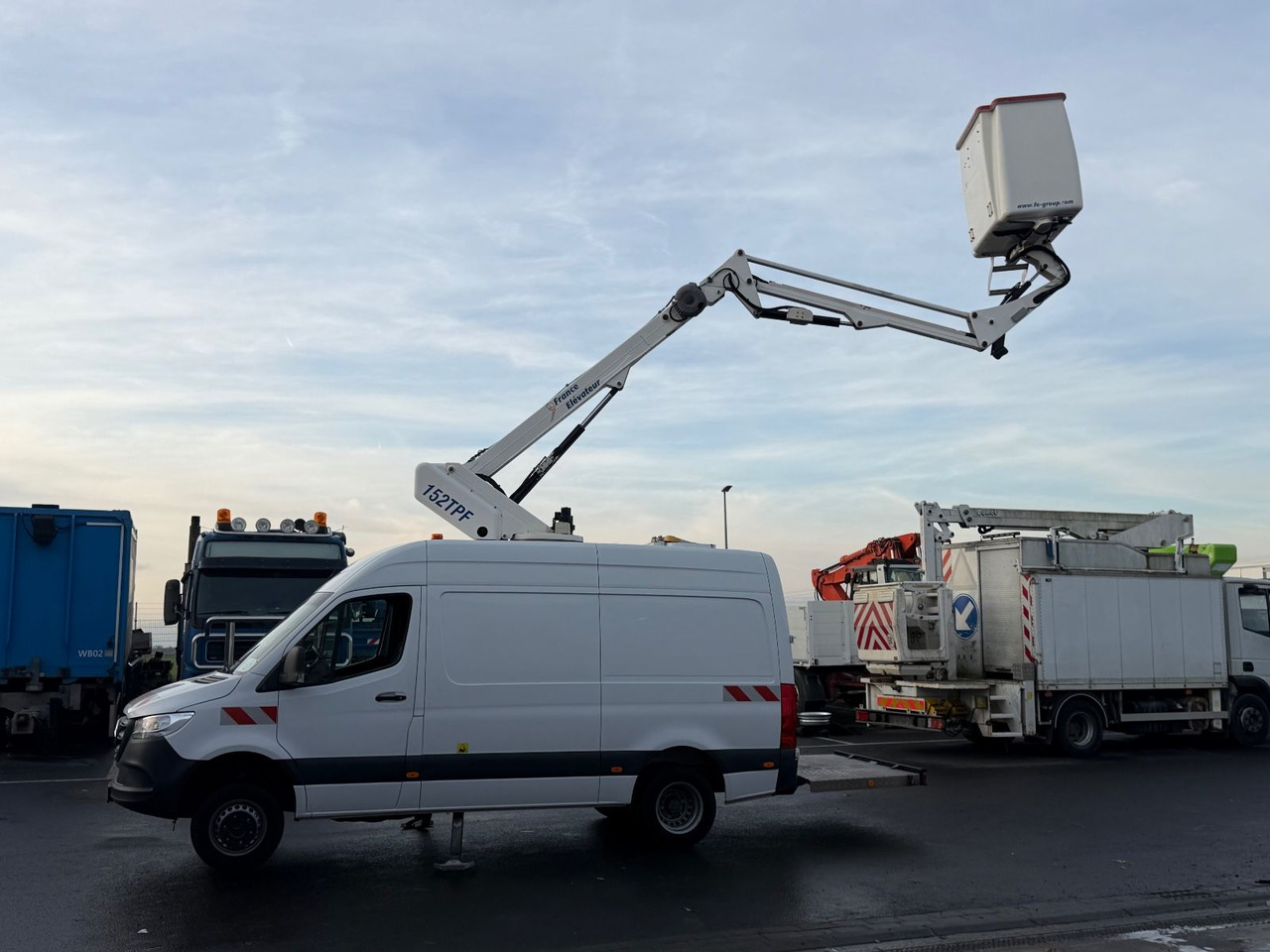 Mercedes-Benz Sprinter 516 CDI 15m/2-Punkt/Tüv neu/265kg - Автовишка: фото 4 Mercedes-Benz Sprinter 516 CDI 15m/2-Punkt/Tüv neu/265kg - Автовишка: фото 4