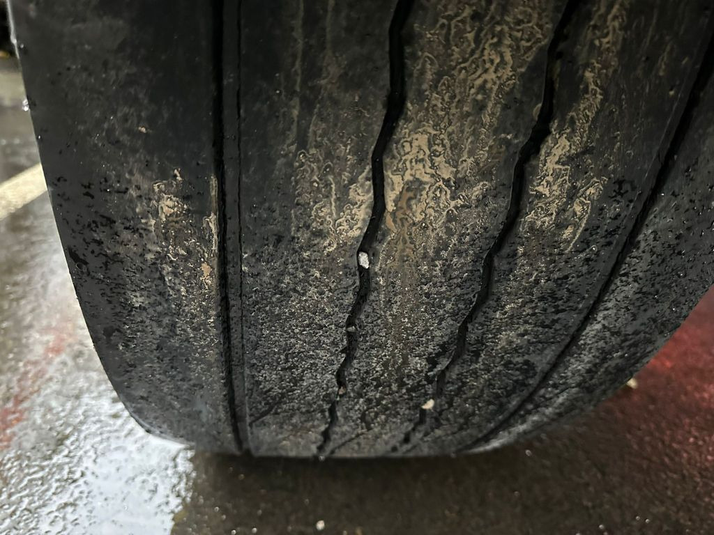 Бортовий напівпричіп/ Платформа Schwarzmüller Baustoffanhg 7,1m*NL 14,6to*Luft*BPW*ZS*gt.Zstd.: фото 11