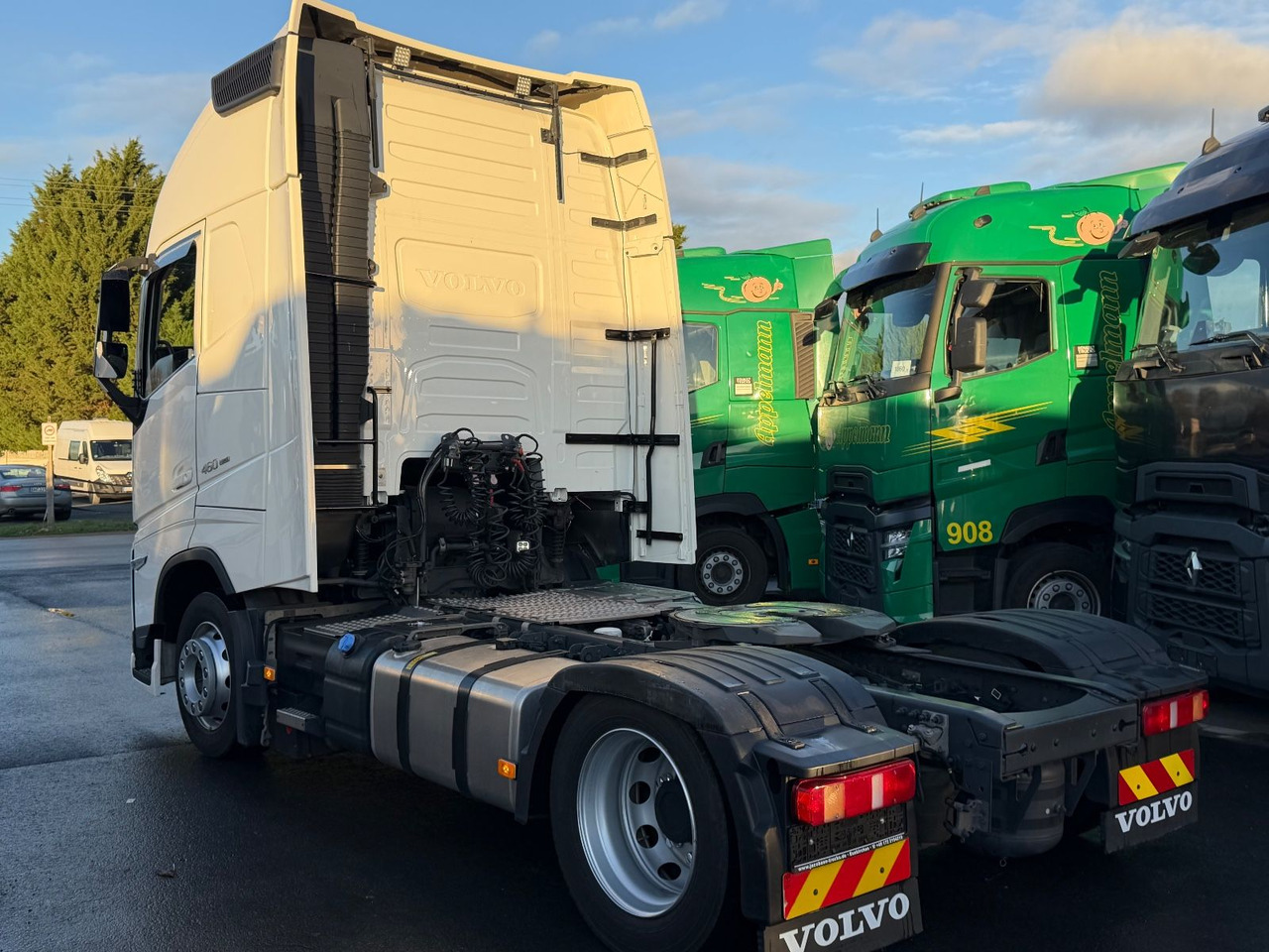 Volvo FH 460 Globetrotter XL, iSave, Lowdeck, E6 - Тягач: фото 5 Volvo FH 460 Globetrotter XL, iSave, Lowdeck, E6 - Тягач: фото 5