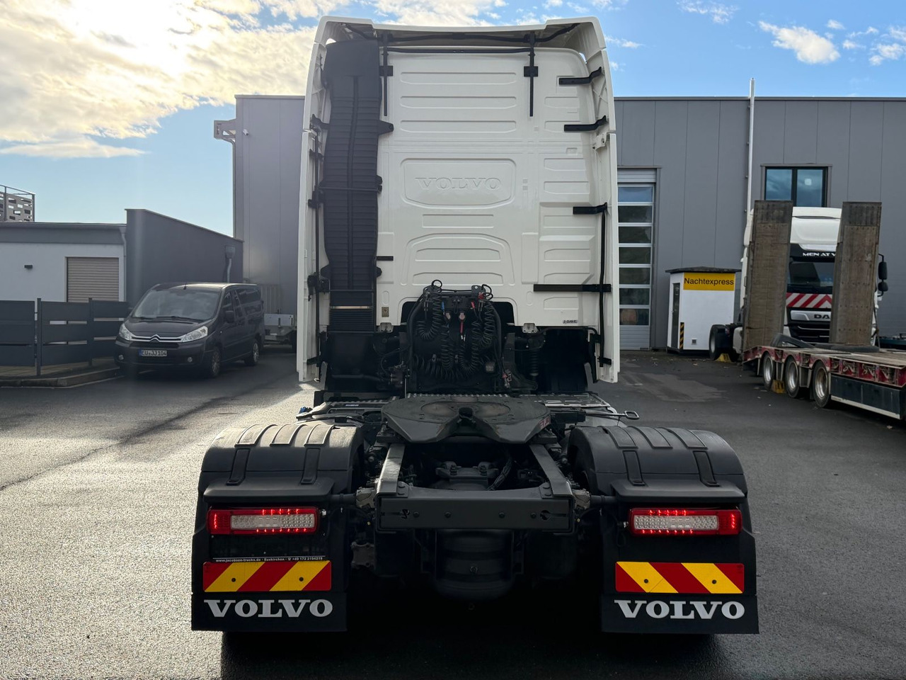 Volvo FH 460 Globetrotter XL, iSave, Lowdeck, Hub, E6 - Тягач: фото 5 Volvo FH 460 Globetrotter XL, iSave, Lowdeck, Hub, E6 - Тягач: фото 5
