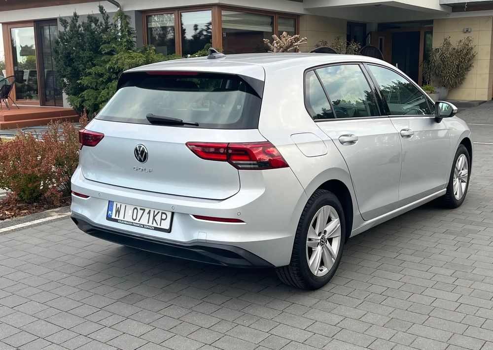Легковий автомобіль Volkswagen Golf VIII 1.0 TSI Active: фото 1