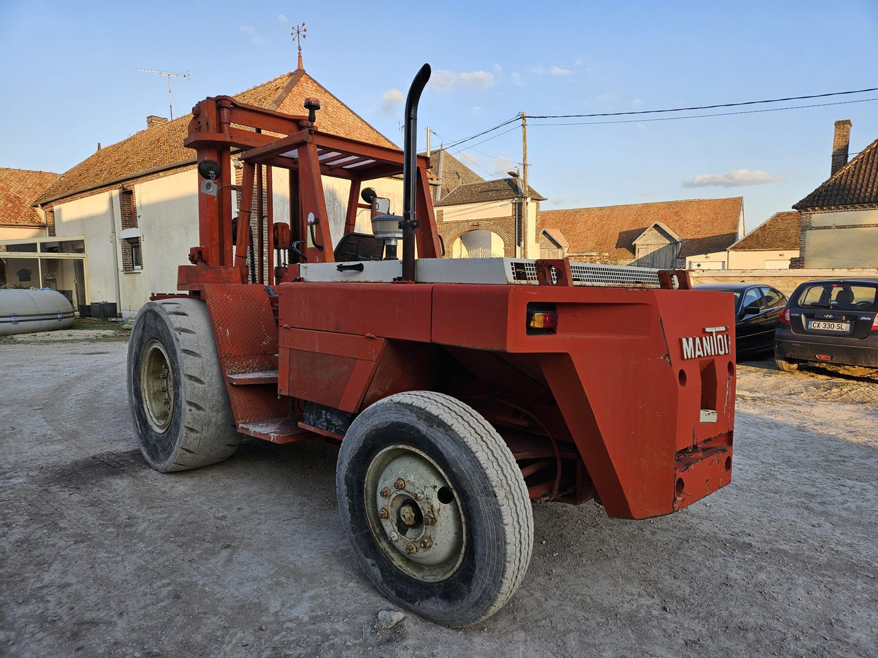 MANITOU MC80 F - Дизельний навантажувач: фото 4 MANITOU MC80 F - Дизельний навантажувач: фото 4