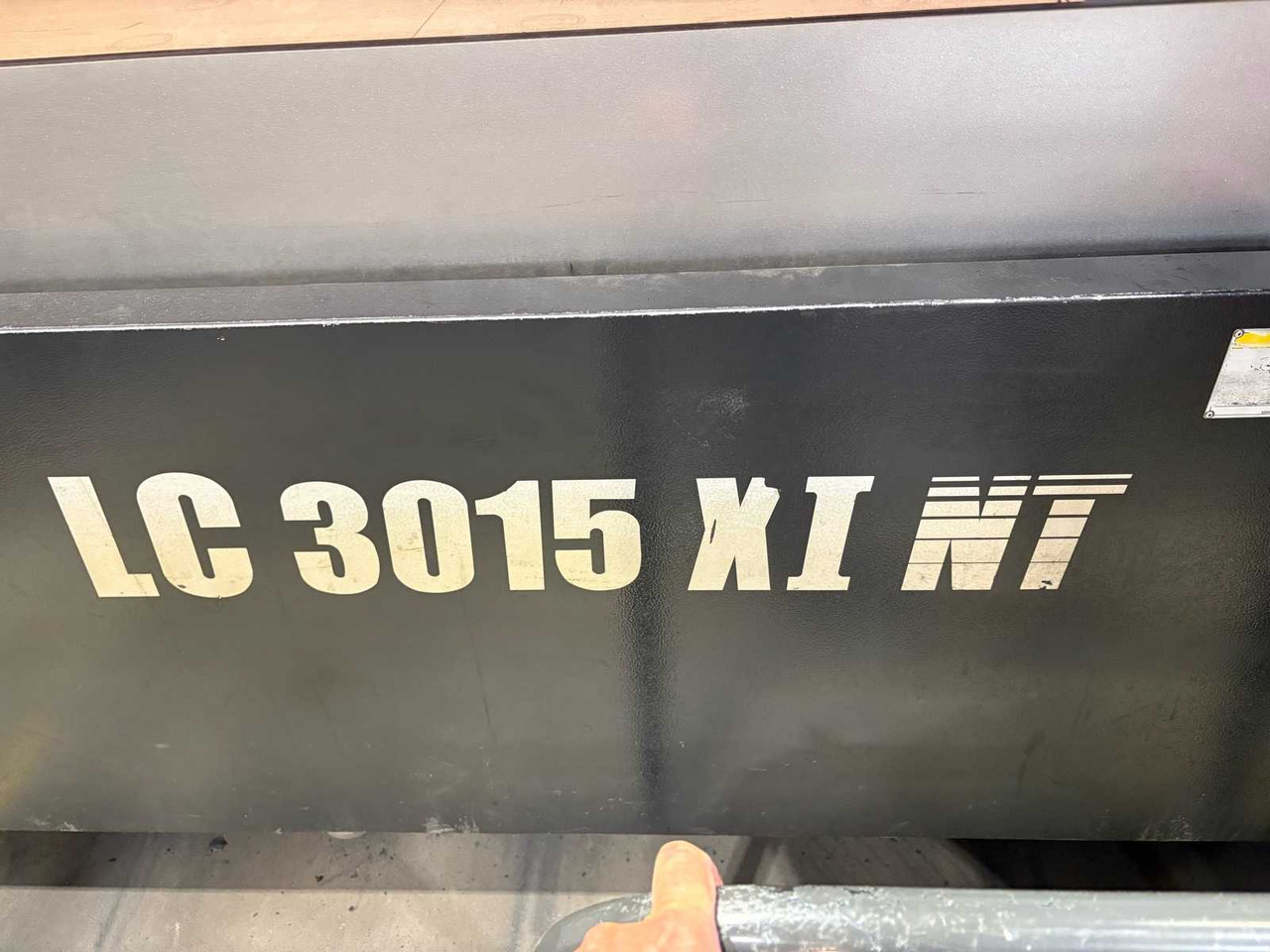CNC Controlled CO2 Laser Cutting Machine Amada LC 3015 X1 NT - Металообробний верстат: фото 5 CNC Controlled CO2 Laser Cutting Machine Amada LC 3015 X1 NT - Металообробний верстат: фото 5