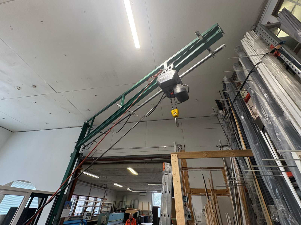 Column lift 500kg - Обладнання для гаражів/ Майстерень: фото 1 Column lift 500kg - Обладнання для гаражів/ Майстерень: фото 1