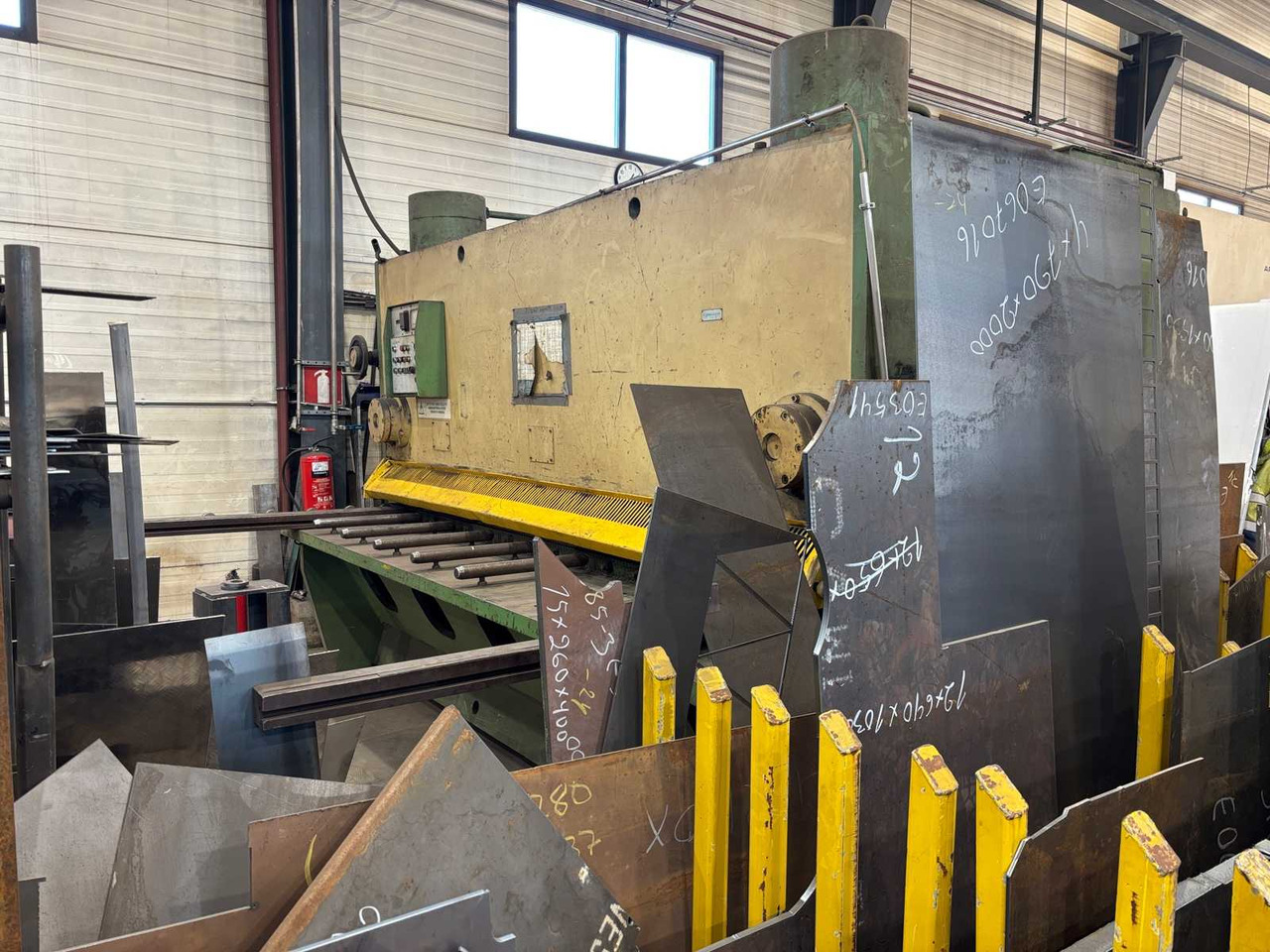 Sheet Metal Cutter LVD MVS 31/20 + Plate Feed Table - Металообробний верстат: фото 2 Sheet Metal Cutter LVD MVS 31/20 + Plate Feed Table - Металообробний верстат: фото 2