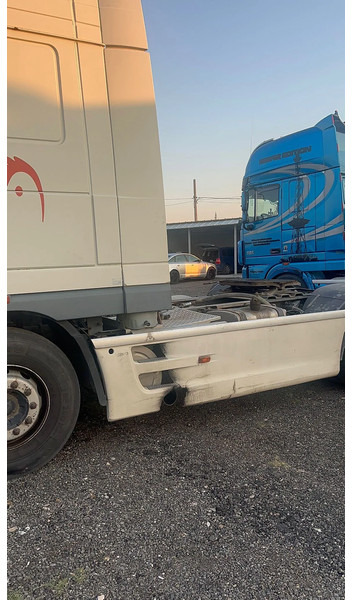 DAF 95.480 XF95.480 AUTOMATIC - Термінальний трактор: фото 4 DAF 95.480 XF95.480 AUTOMATIC - Термінальний трактор: фото 4