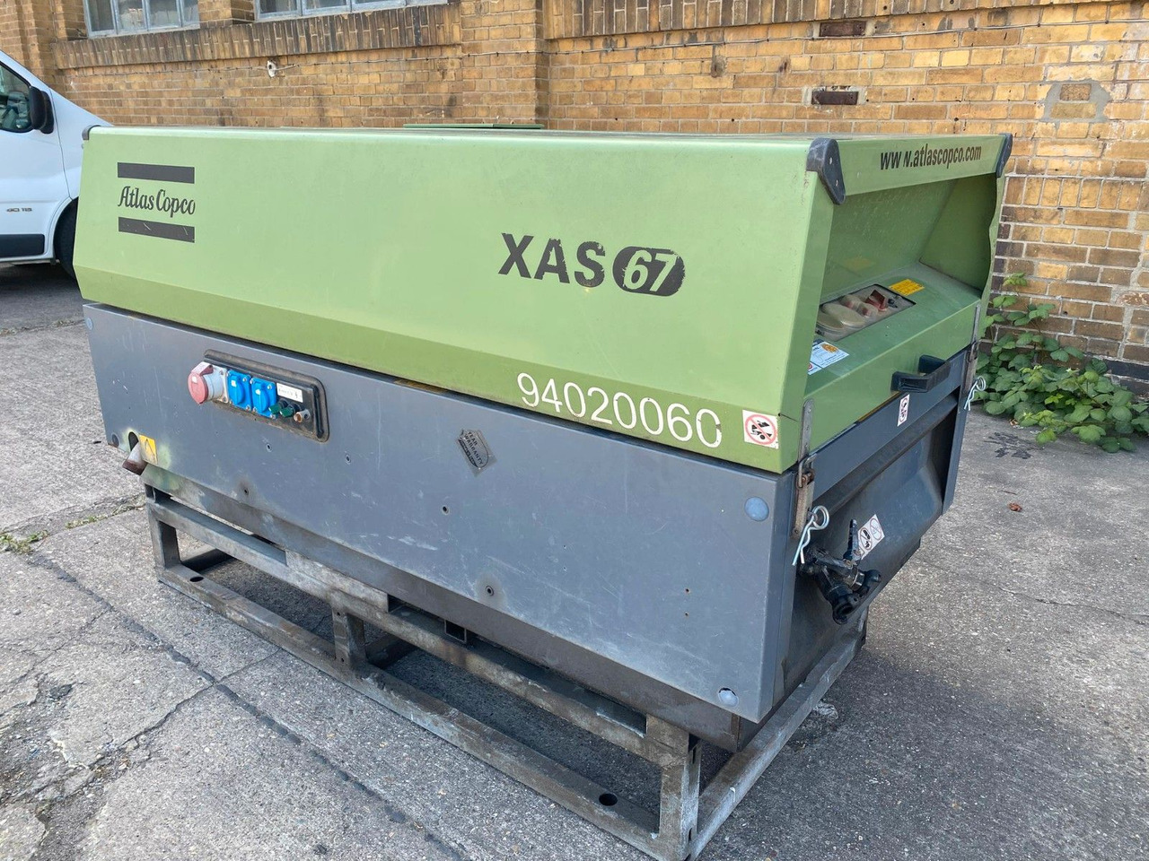 Atlas Copco Air Kompressor XAS67 G6,5 - Повітряний компресор: фото 1 Atlas Copco Air Kompressor XAS67 G6,5 - Повітряний компресор: фото 1